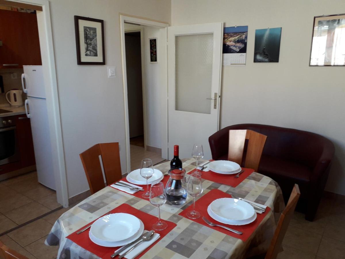 Apartments J&R Babara Biograd Na Moru Eksteriør billede