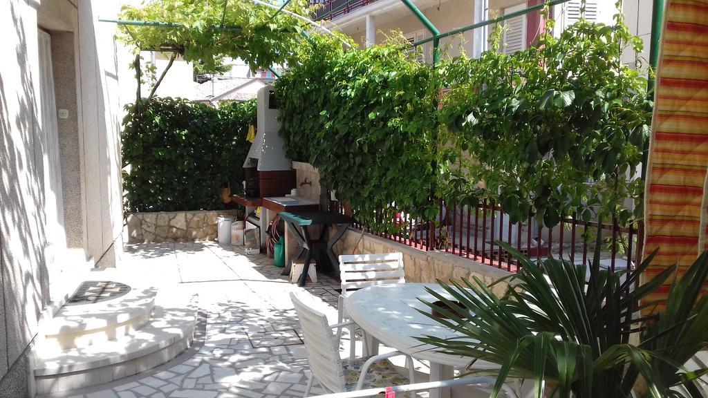 Apartments J&R Babara Biograd Na Moru Eksteriør billede